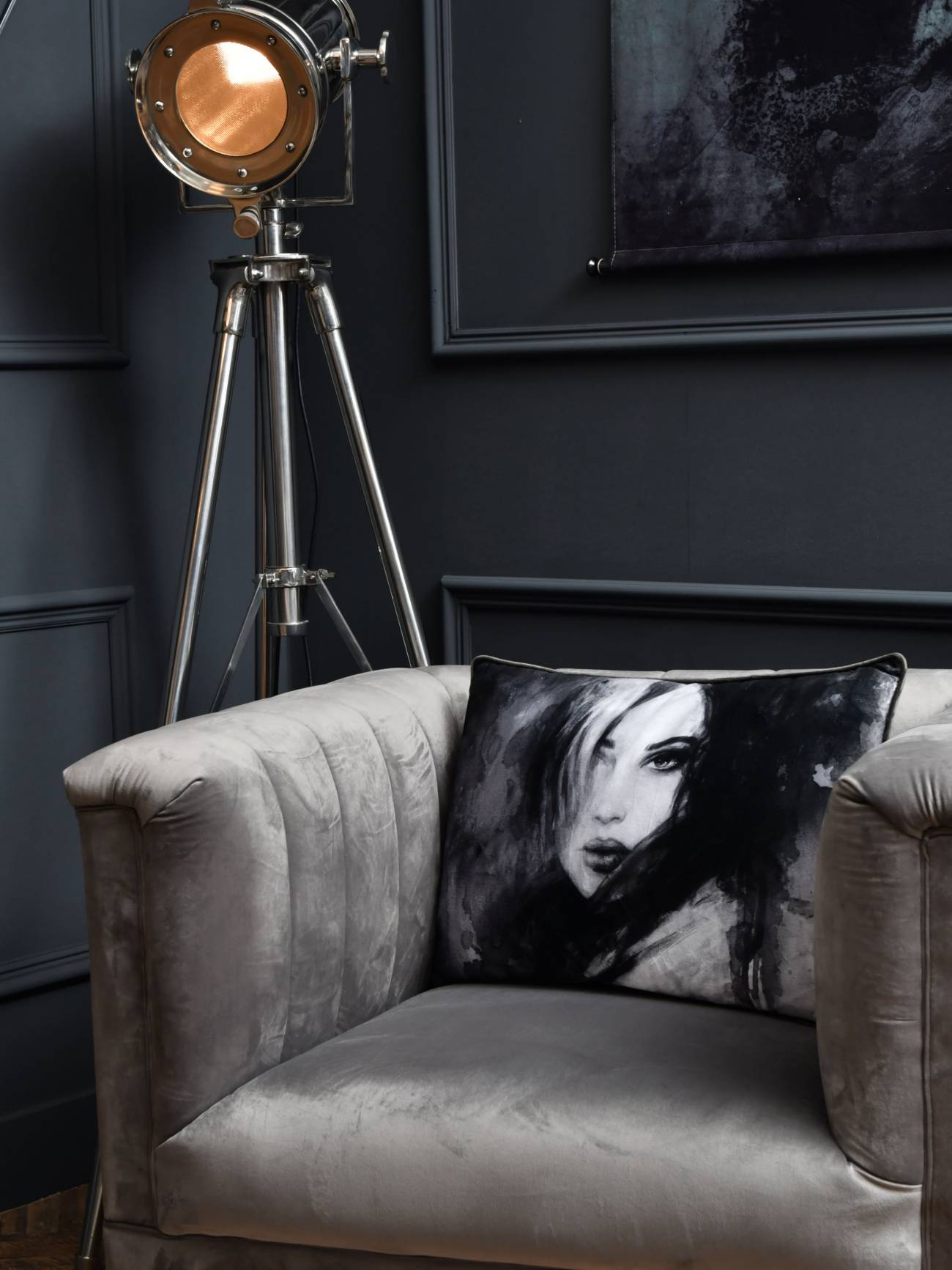 The Tripod Spotlight E27 40W