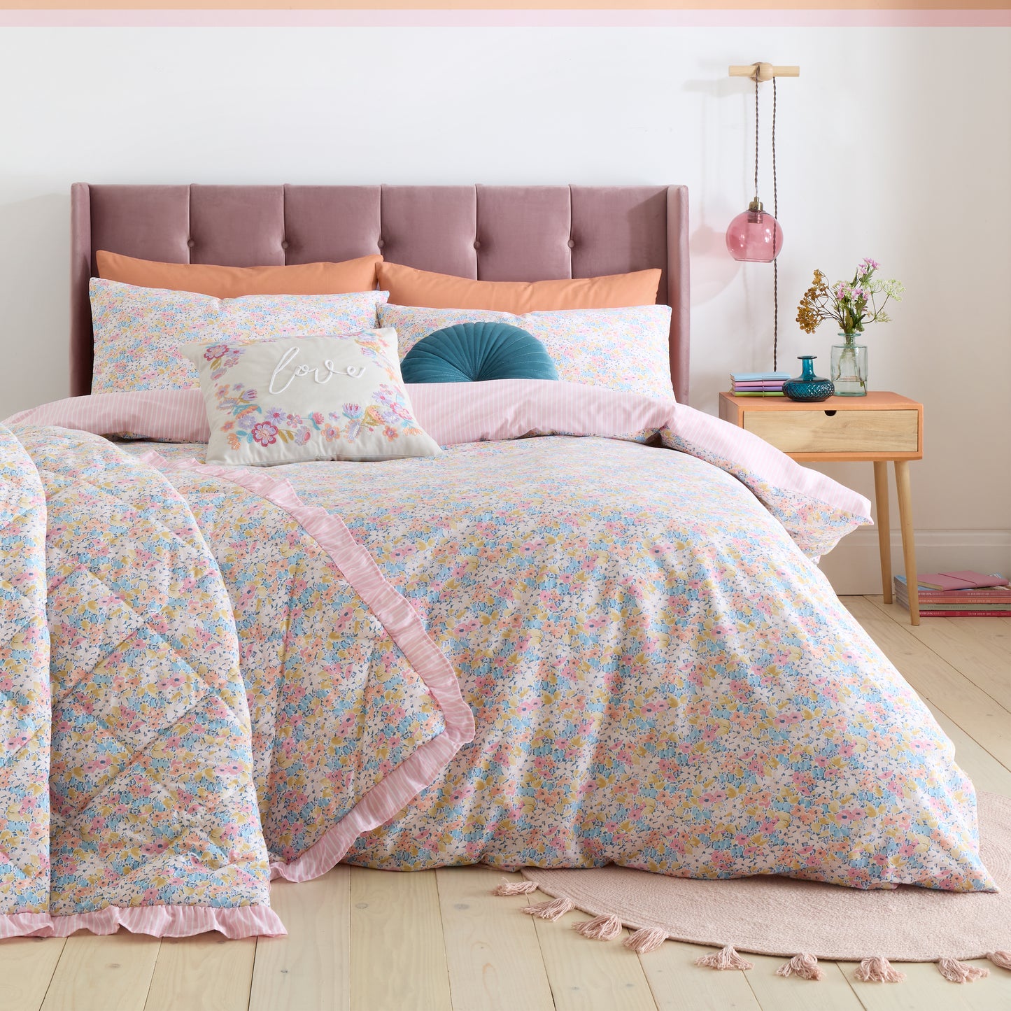 Catherine Lansfield Darcy Floral Reversible Duvet Cover Set with Pillowcases