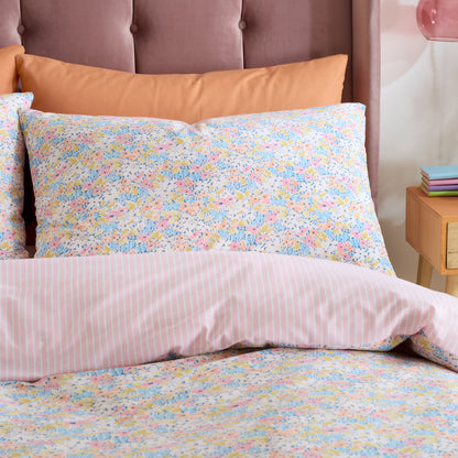 Catherine Lansfield Darcy Floral Reversible Duvet Cover Set with Pillowcases