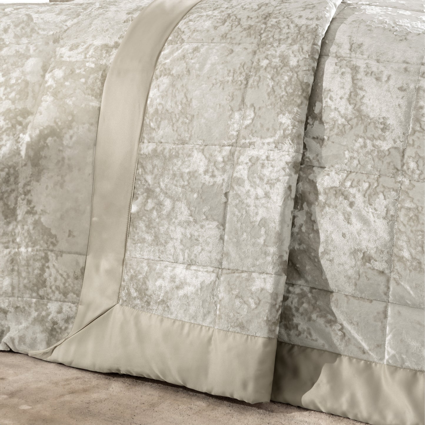 Catherine Lansfield Crushed Velvet Quilted Bedspread