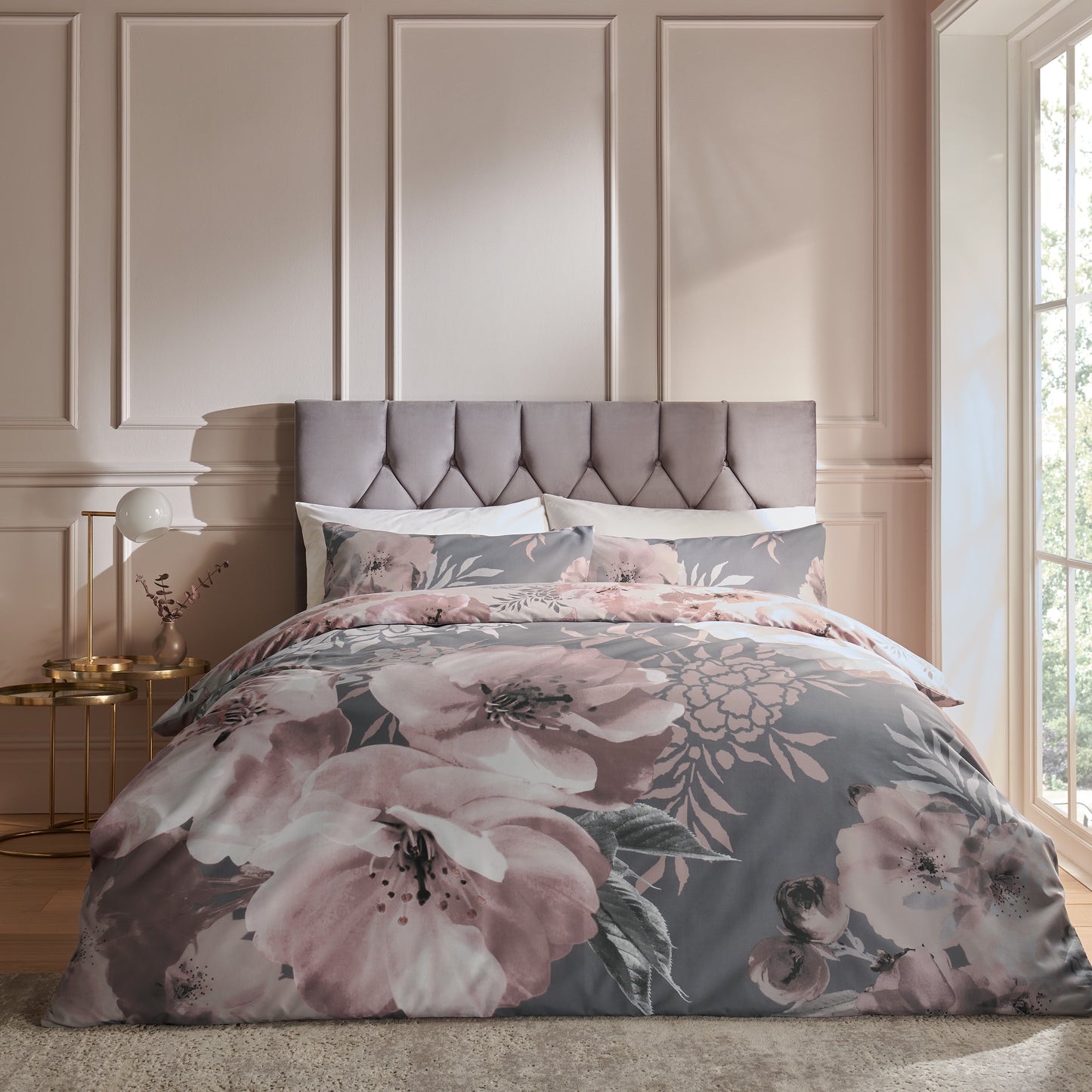 Catherine Lansfield Dramatic Floral Reversible Duvet Cover Set with Pillowcases