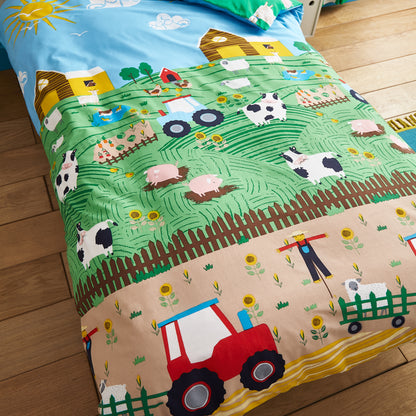 Catherine Lansfield Farmyard Animals Reversible Duvet Cover Set with Pillowcases