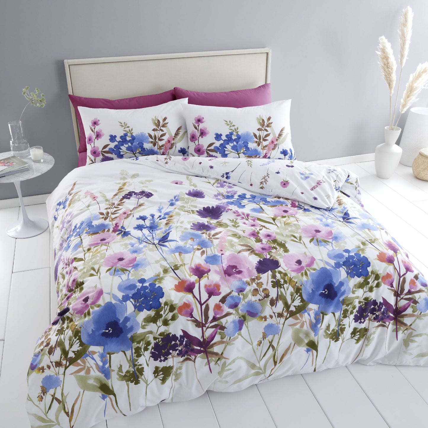 Catherine Lansfield Countryside Floral Reversible Duvet Cover Set with Pillowcases