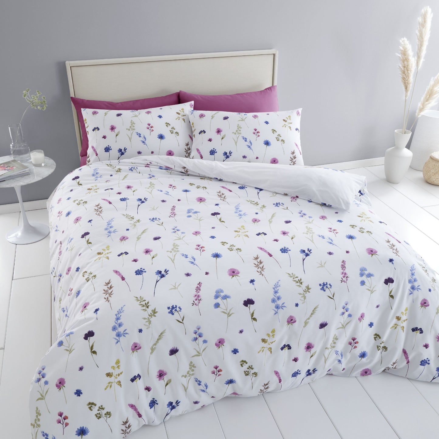 Catherine Lansfield Countryside Floral Reversible Duvet Cover Set with Pillowcases