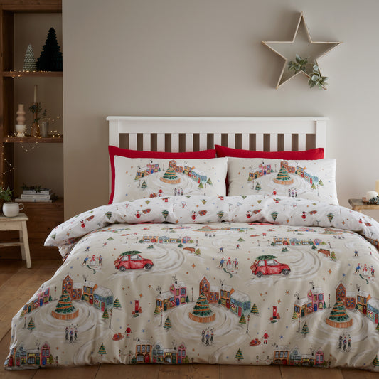 Catherine Lansfield Christmas Town Reversible Duvet Cover Set with Pillowcases