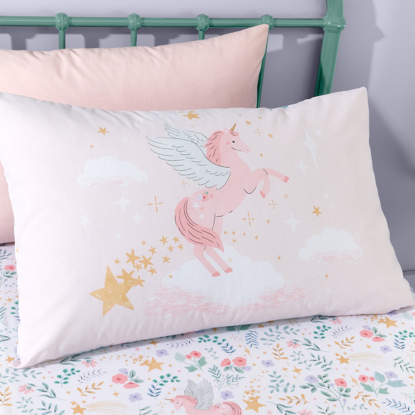 Catherine Lansfield Fairytale Unicorn Reversible Duvet Cover Set with Pillowcases