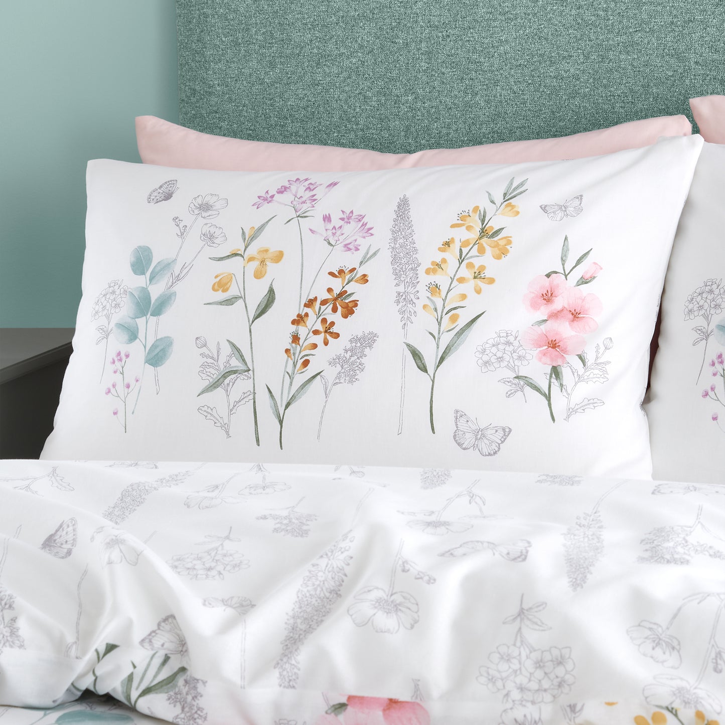 Catherine Lansfield Emilia Floral Reversible Duvet Cover Set with Pillowcases