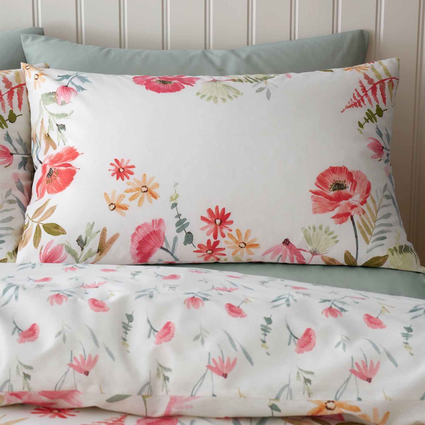 Catherine Lansfield Ella Poppy Reversible Duvet Cover Set with Pillowcases