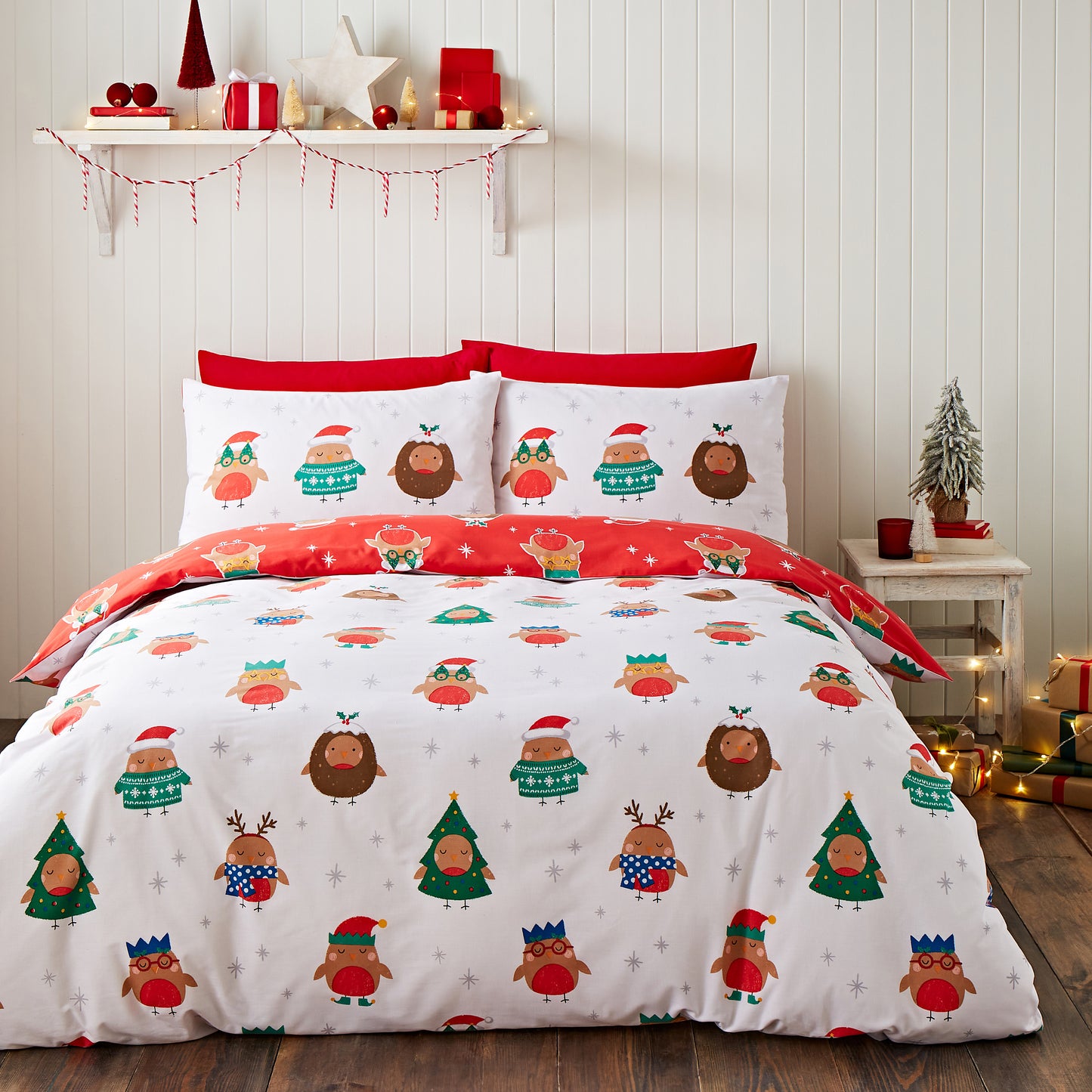 Catherine Lansfield Christmas Party Robins Reversible Duvet Cover Set with Pillowcases