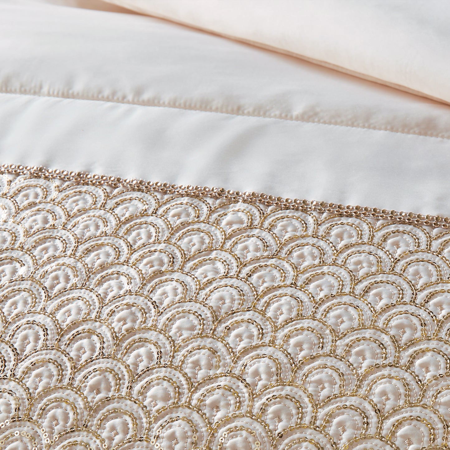 Catherine Lansfield Deco Sequin Quilted Bedspread