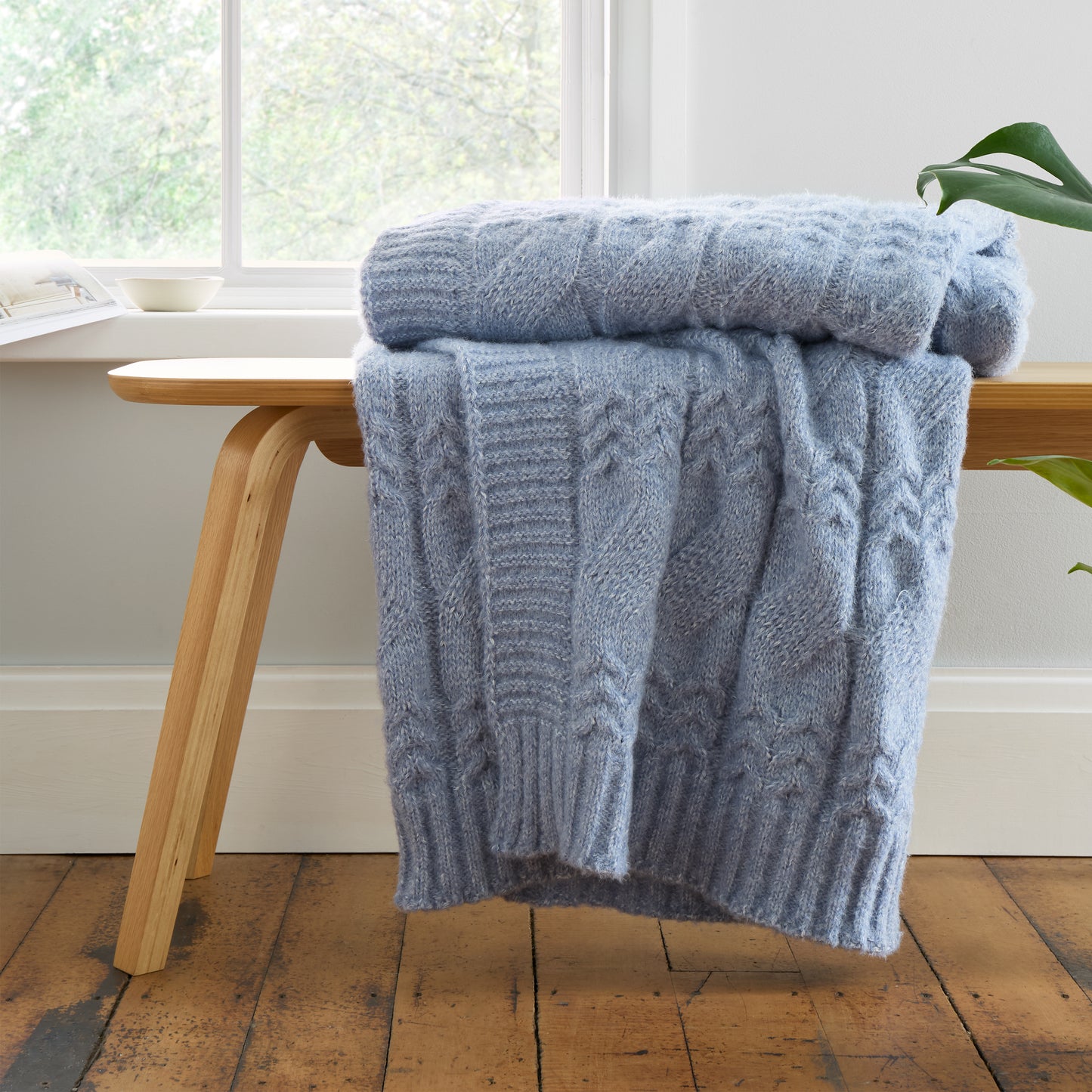 Bianca Cosy Soft Cable Knit Blanket