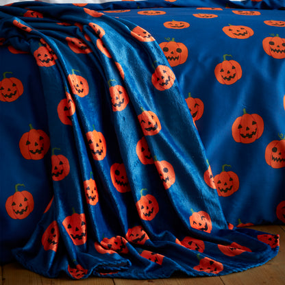 Catherine Lansfield Halloween Pumpkins Cosy Fleece Blanket Throw