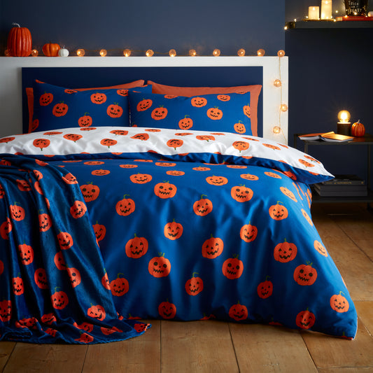 Catherine Lansfield Halloween Pumpkins Cosy Fleece Blanket Throw