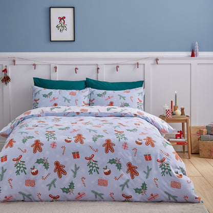 Catherine Lansfield Christmas Gingerbread Soft Microfibre Reversible Duvet Cover Set with Pillowcases