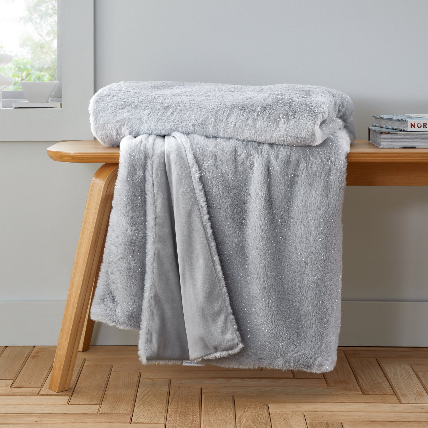 Catherine Lansfield Cosy Glamour Fur Blanket Throw Blush