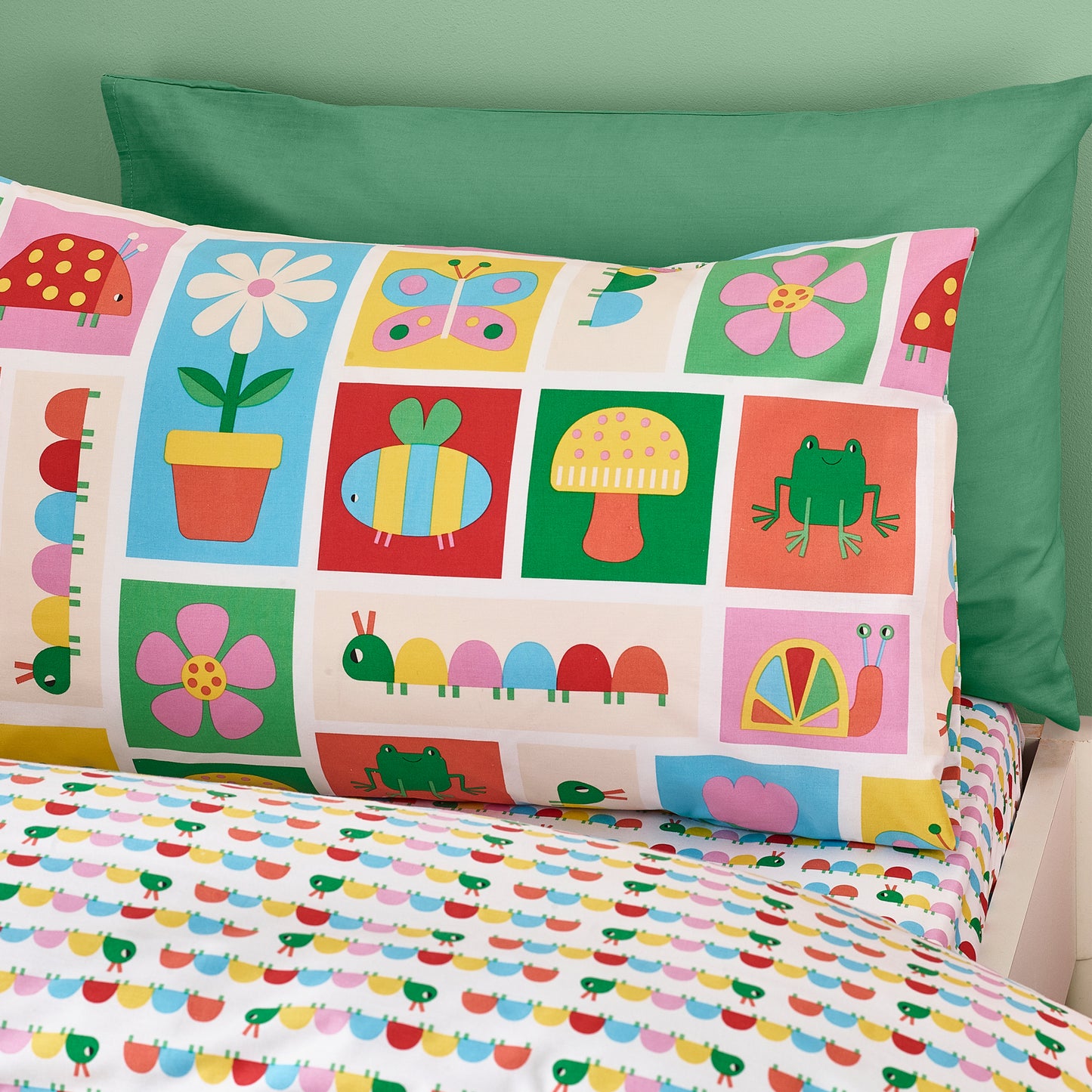 Catherine Lansfield Kids Curious Caterpillar Reversible Duvet Cover Set with Pillowcase