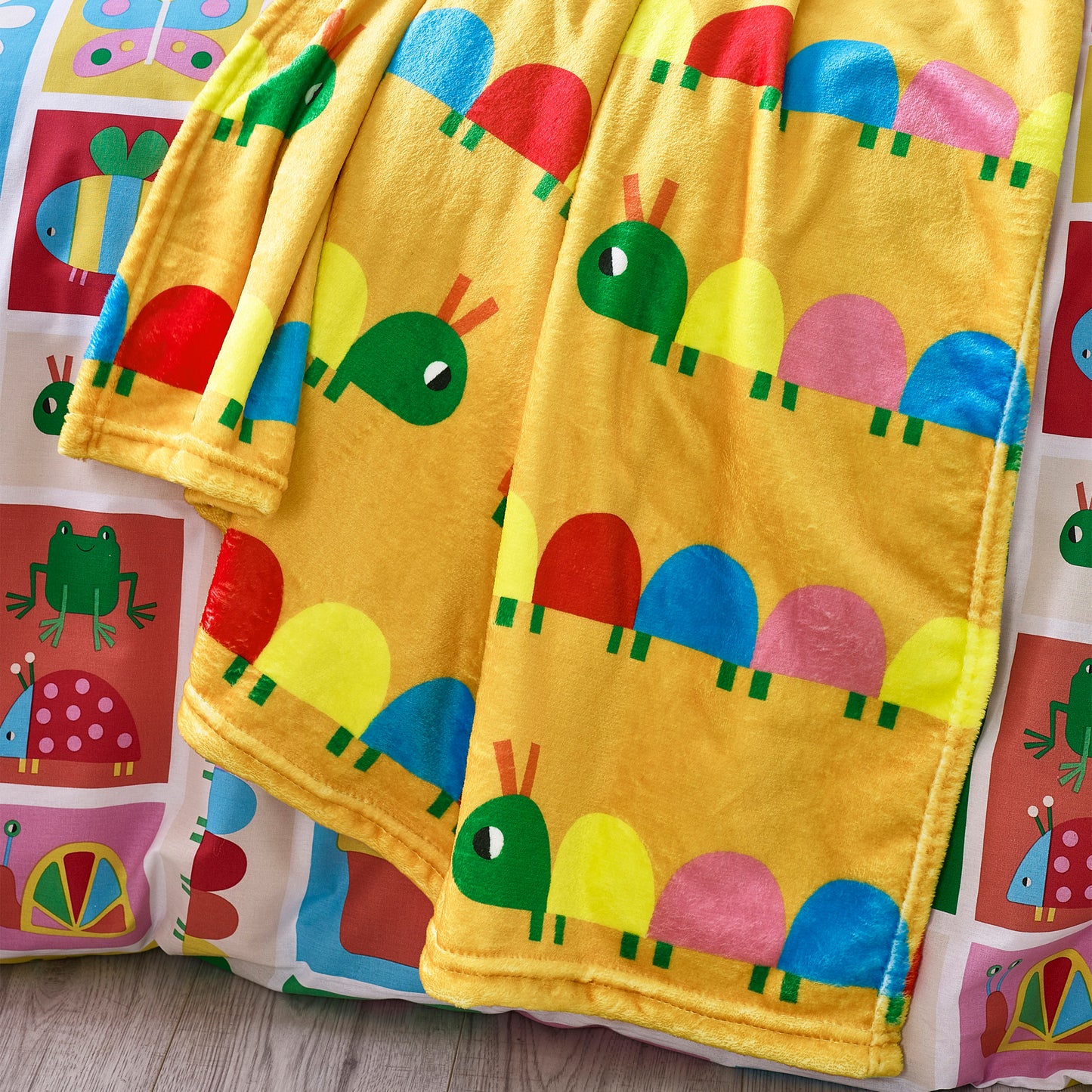 Catherine Lansfield Kids Curious Caterpillar Cosy Fleece Blanket Throw