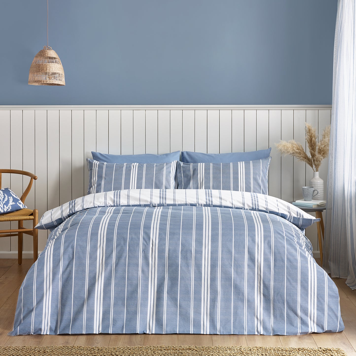 Catherine Lansfield Harbour Stripe Reversible Duvet Cover Set with Pillowcases