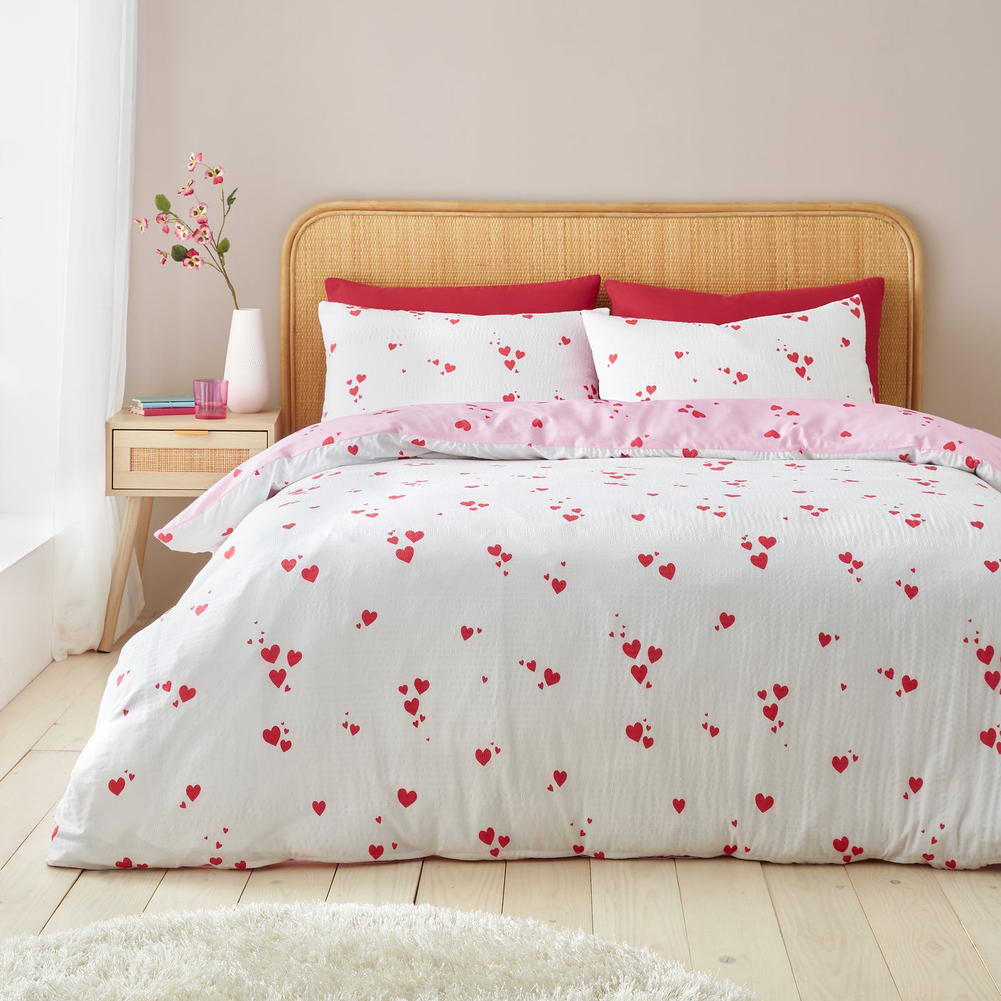 Catherine Lansfield Seersucker Heart Duvet Cover Set with Pillowcases