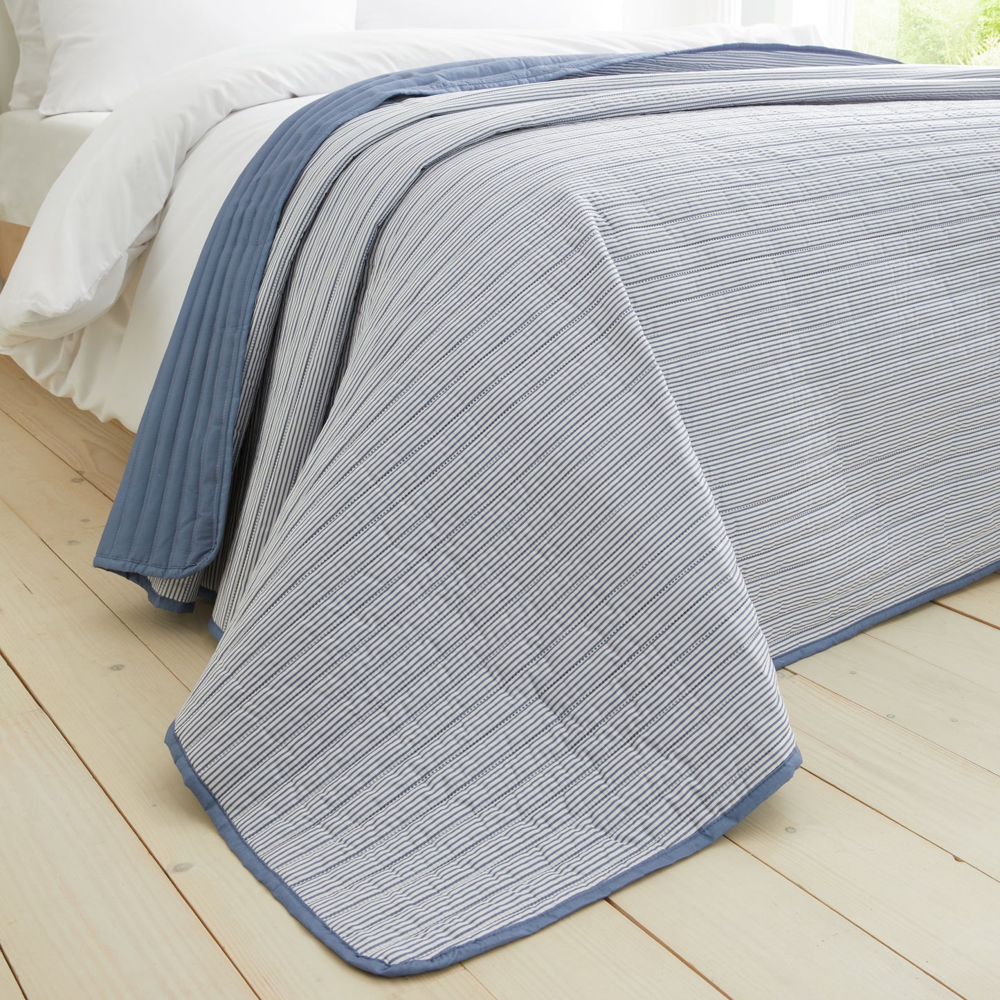 Catherine Lansfield Stripe Quilted Reversible Bedspread