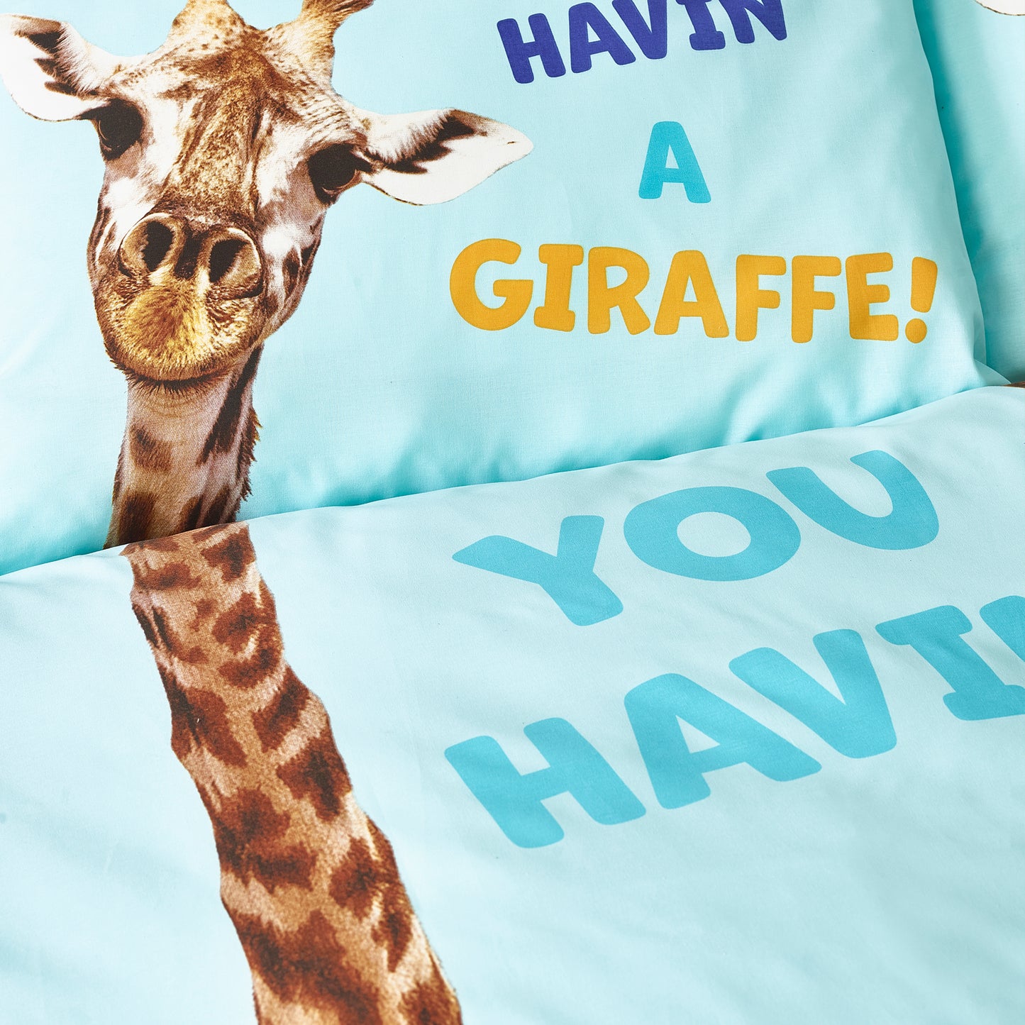 Catherine Lansfield Kids Havin A Giraffe Reversible Duvet Cover Set with Pillowcases