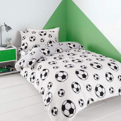 Catherine Lansfield Football Fleece Reversible Duvet Cover Set with Pillowcases