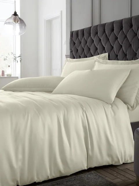 Catherine Lansfield Silky Soft Satin Duvet Cover Set with Pillowcases