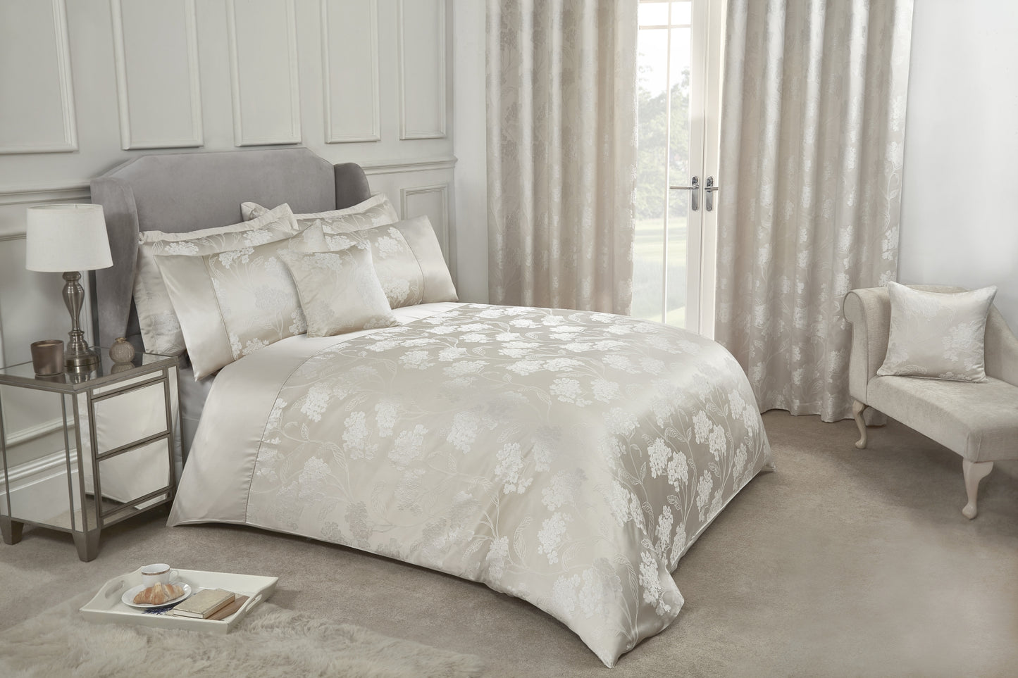 Blossom - Embellished Jacquard Duvet Set