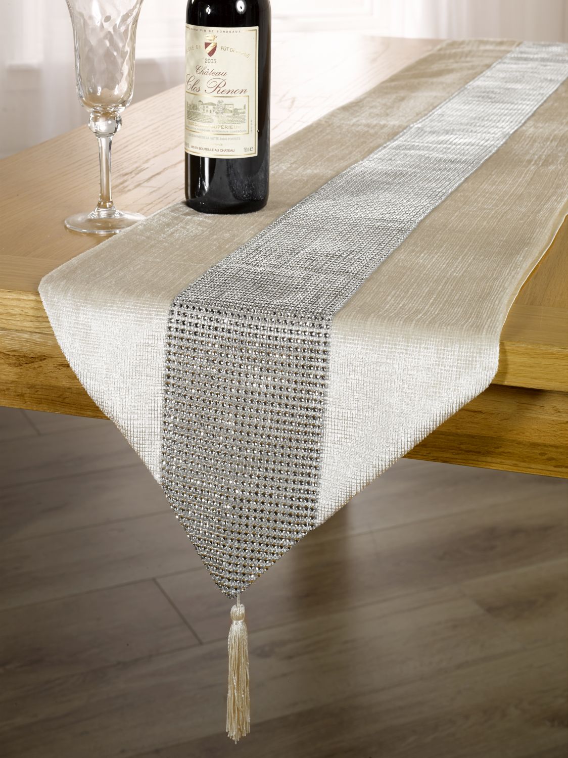 Eclat - Diamante Table Runner