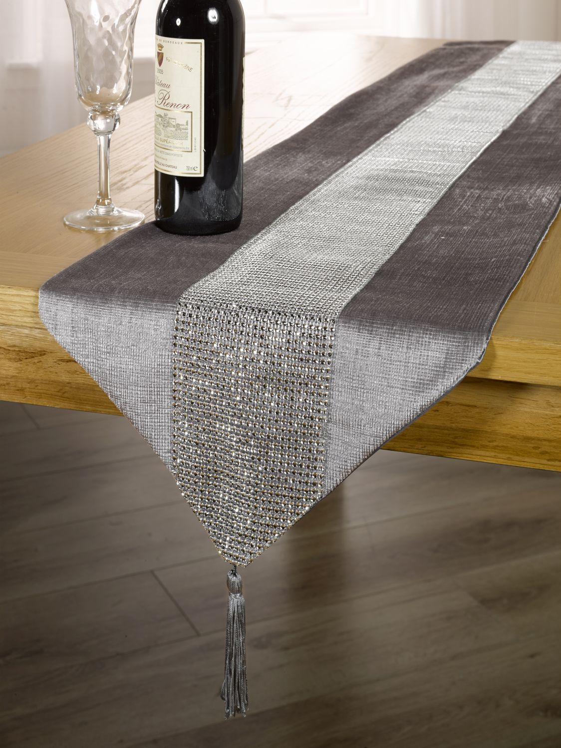 Eclat - Diamante Table Runner