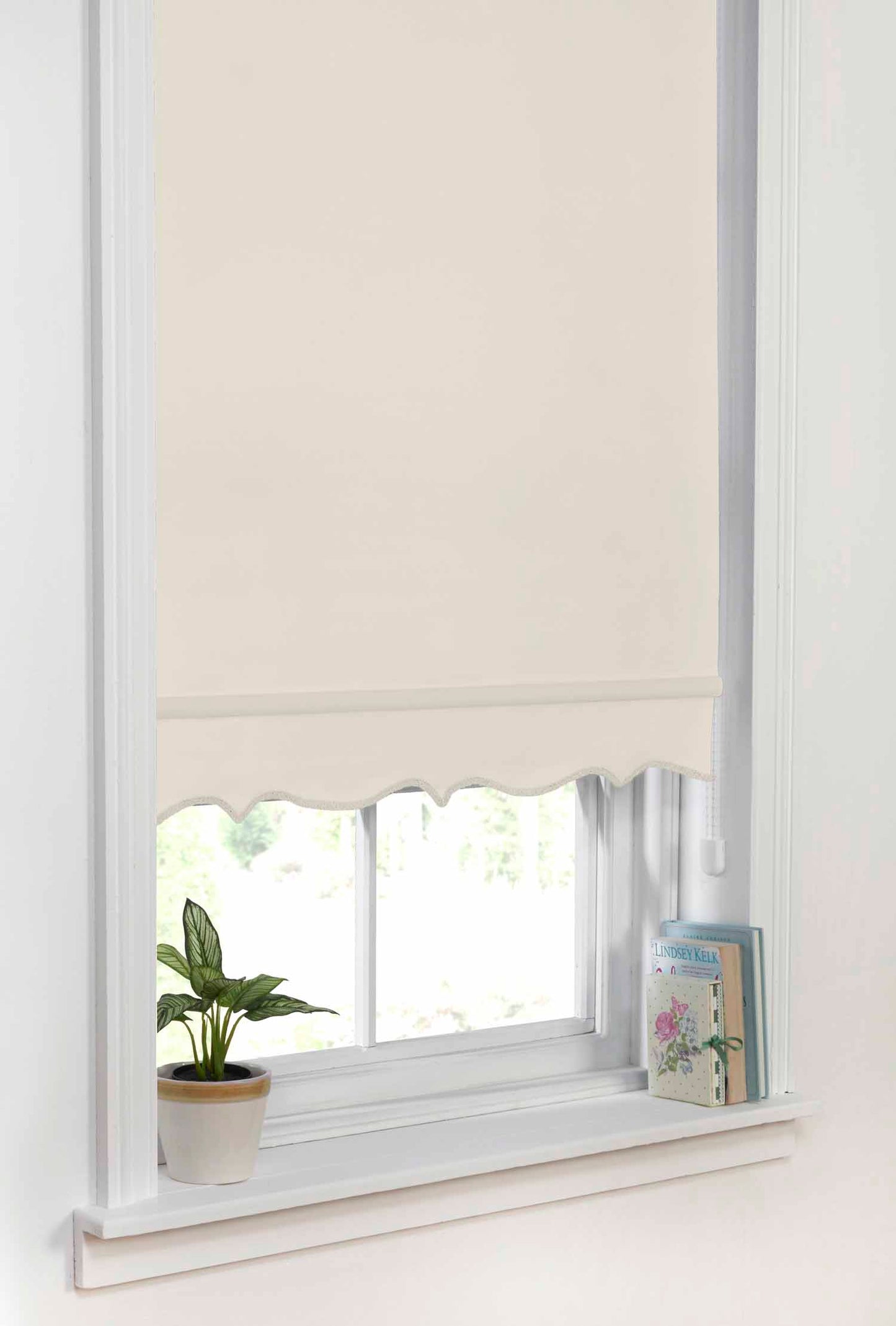 Scalloped Roller Blind