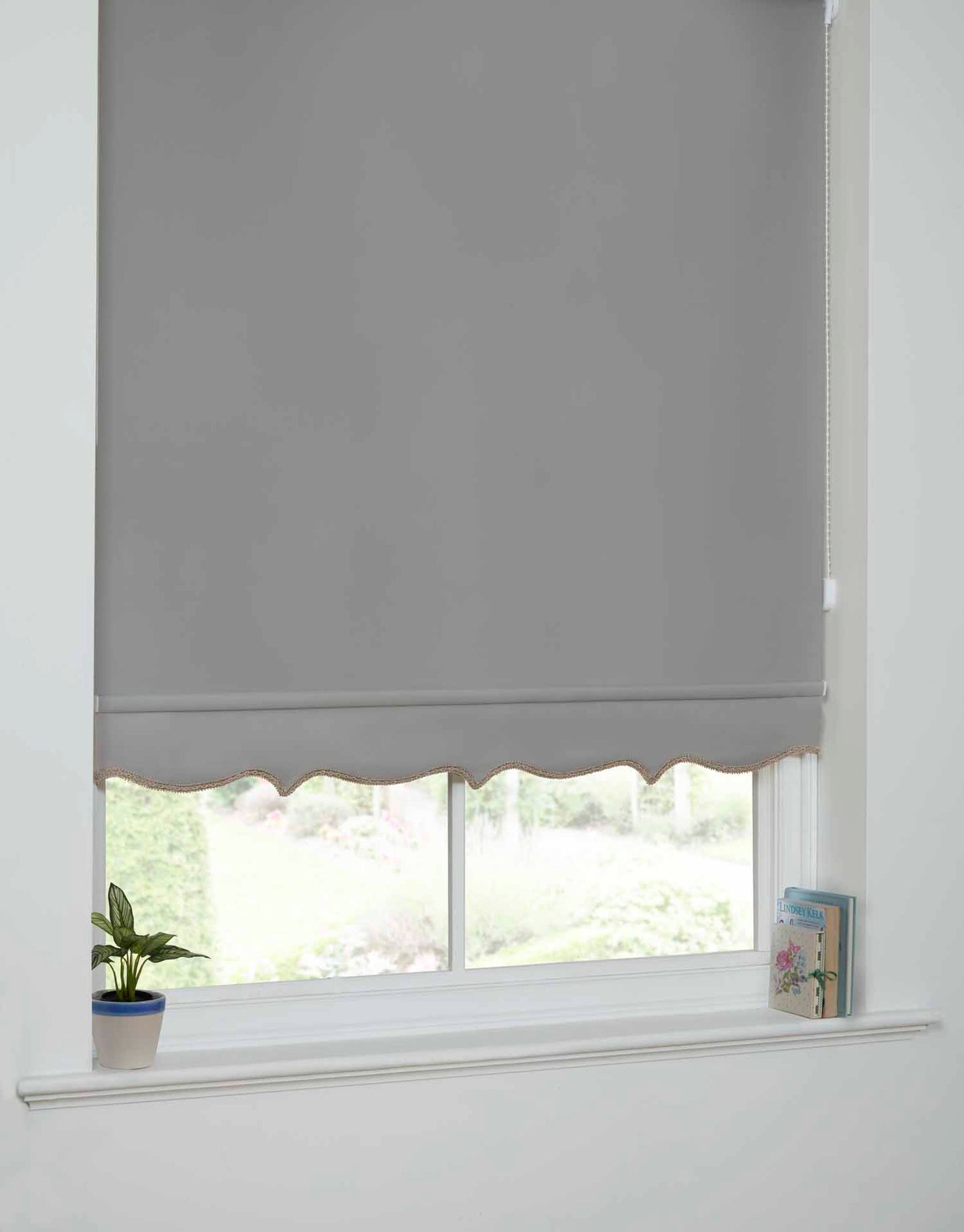 Scalloped Roller Blind