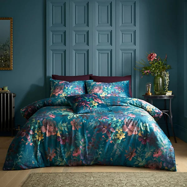 Bridgerton By Catherine Lansfield Romantic Floral Soft Velvet Duvet Cover Set with Pillowcases