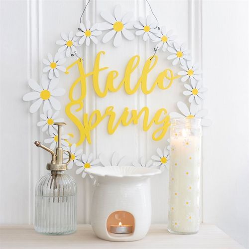 Hello Spring Hanging Daisy Wreath Decoration